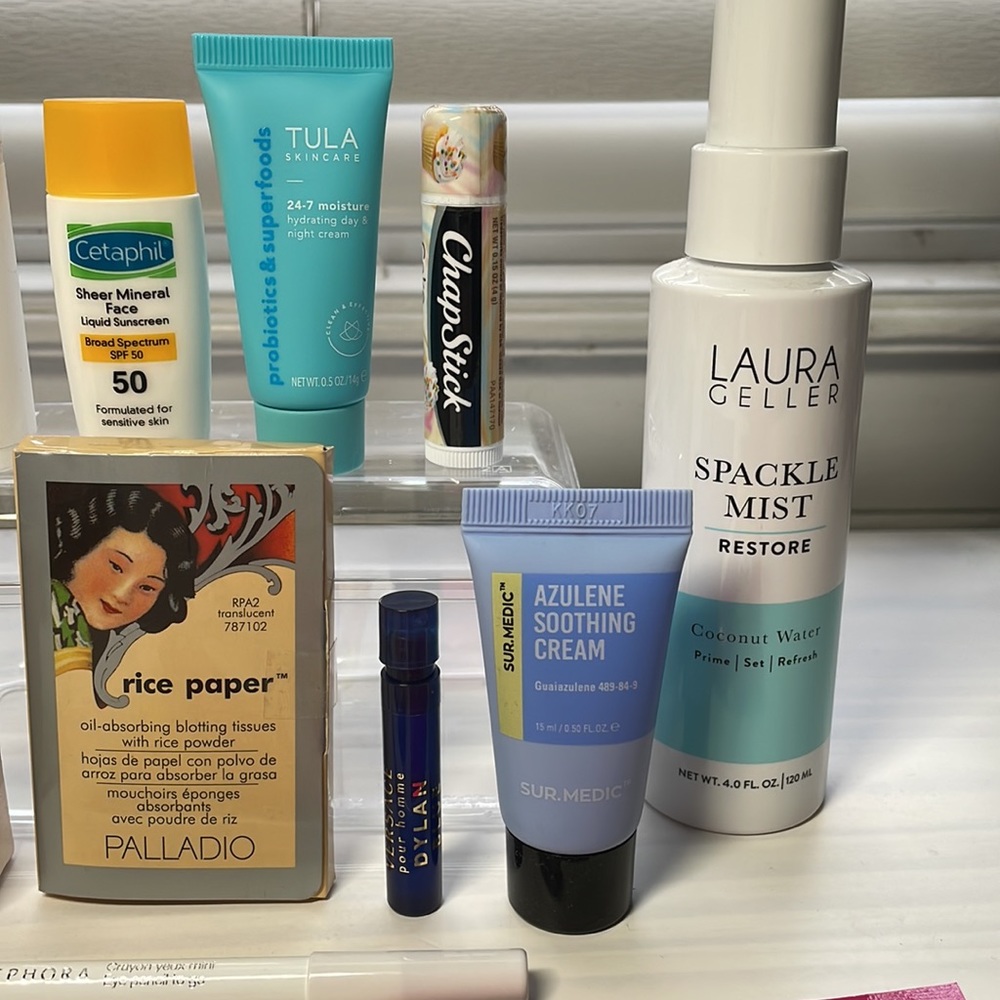 Assorted makeup/skincare bundle - Picture 5 of 5